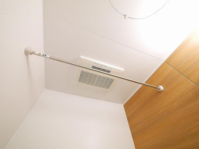 ルミエール生駒の設備|洗濯を干せるスペースがあると便利です