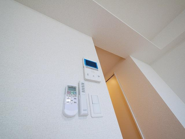 ルミエール生駒のセキュリティ|モニターインターホンで付きで安心