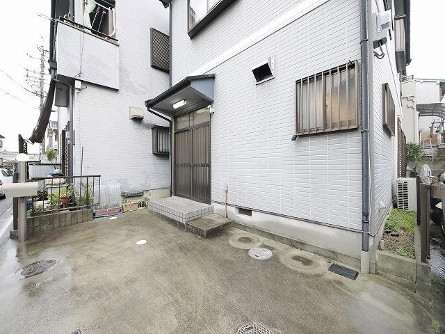 南紀寺町3丁目貸家の駐車場