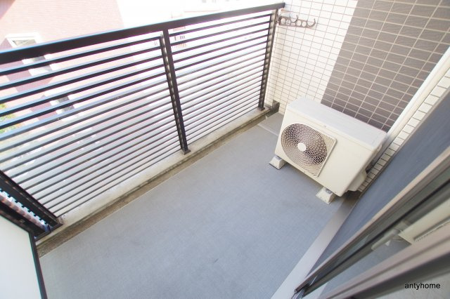 CITY SPIRE北梅田　仲介手数料無料のバルコニー