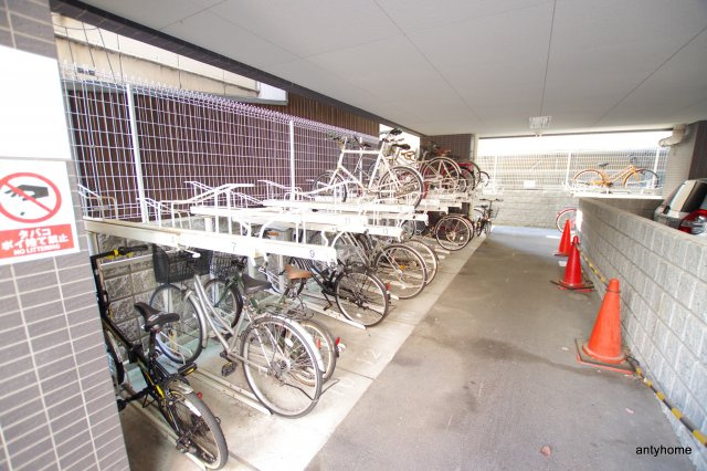 CITY SPIRE北梅田　仲介手数料無料の駐車場