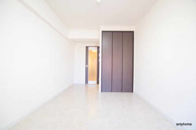 CITY SPIRE北梅田　仲介手数料無料の居間・リビング