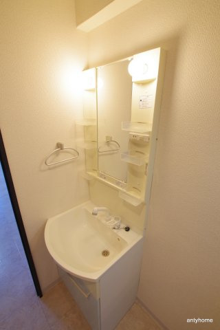 CITY SPIRE北梅田　仲介手数料無料の洗面所