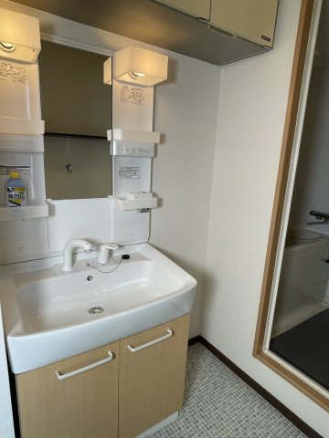 プラージュ芦屋の独立洗面台