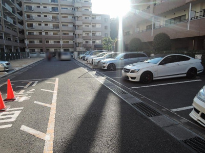 【駐車場】 | 新山下ベイシティ6号棟
