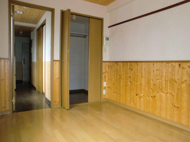 【洋室】 | アリビオ太田 | ＜アリビオ太田＞