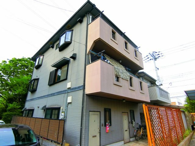 酒井ハイツの外観