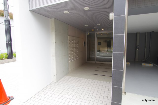 ラルーチェ北梅田　仲介手数料無料のエントランス