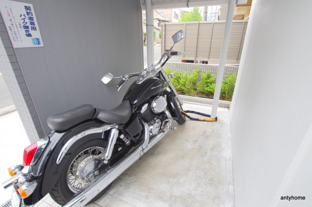 ラルーチェ北梅田　仲介手数料無料の駐車場