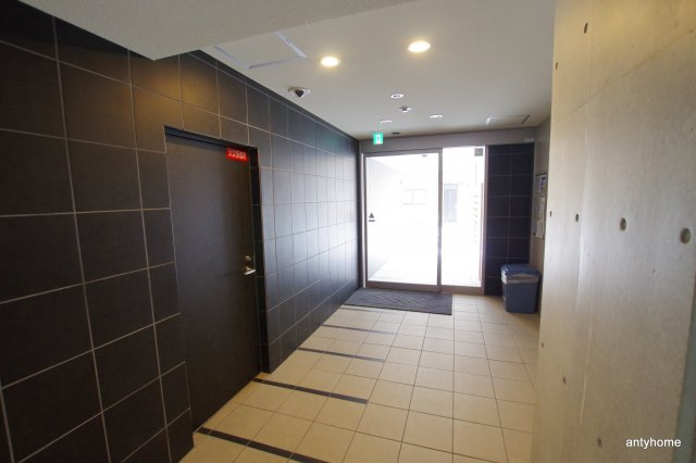 ラルーチェ北梅田　仲介手数料無料のロビー