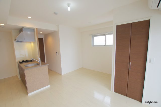 ラルーチェ北梅田　仲介手数料無料の寝室