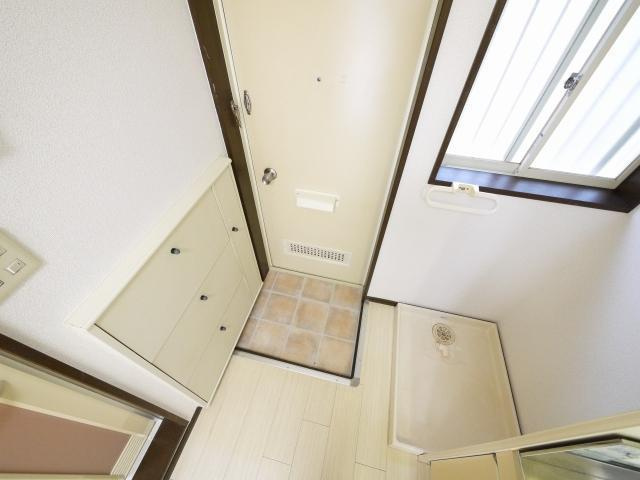 岩村ハイツの玄関|毎日通る玄関はこちらです