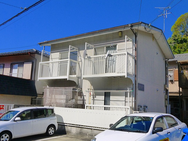 岩村ハイツの外観