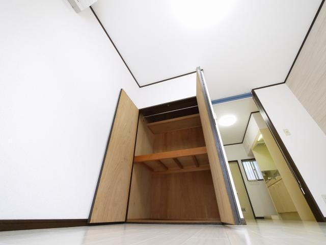 岩村ハイツの収納|ちょっとした収納スペースも充実しています