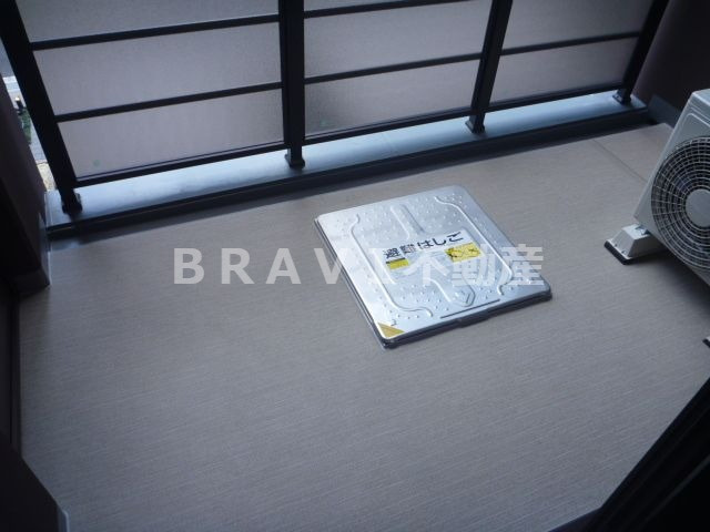 パークアクシス本町　BRAVI不動産のバルコニー|【パークアクシス本町】バルコニー付きです
