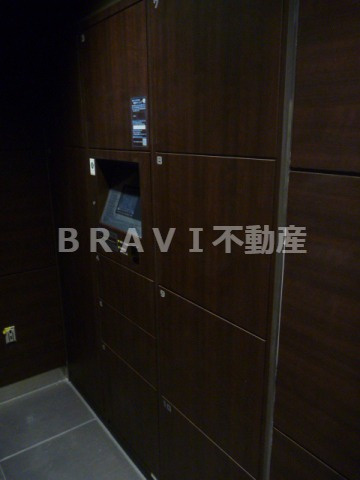 パークアクシス本町　BRAVI不動産の設備|【パークアクシス本町】宅配ボックス