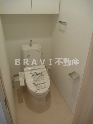 パークアクシス本町　BRAVI不動産のトイレ|【パークアクシス本町】コンパクトで使いやすいトイレです