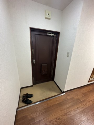 【玄関】 | コーポラスローザ