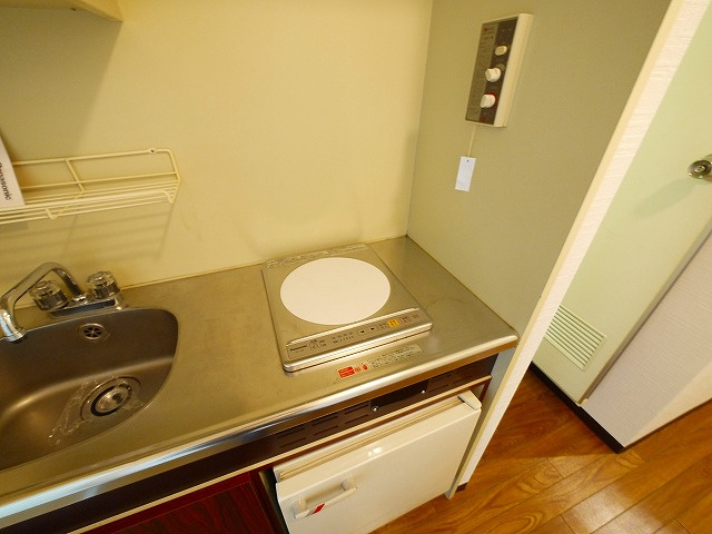 まあぁろ～ビルのキッチン