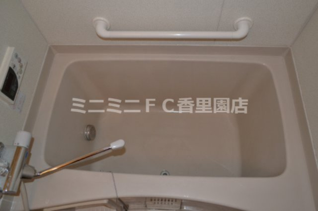 出口４丁目貸家の浴室|追炊き機能付