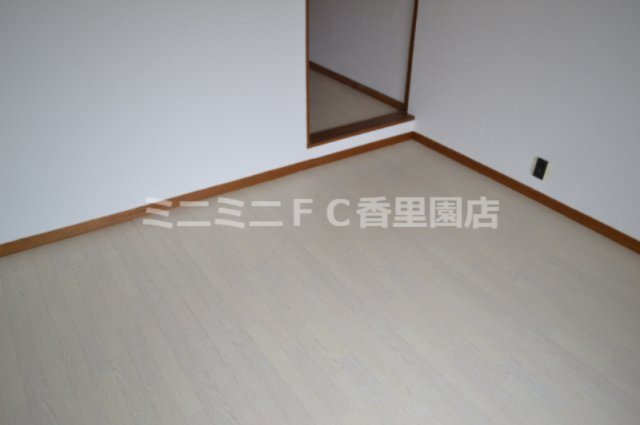 出口４丁目貸家の洋室|２階にある洋室