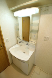 【洗面所】