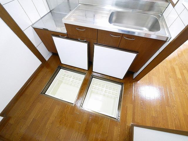 グレイス・ヴィラ（合場町）の収納|調味料などがすっきり整頓できます