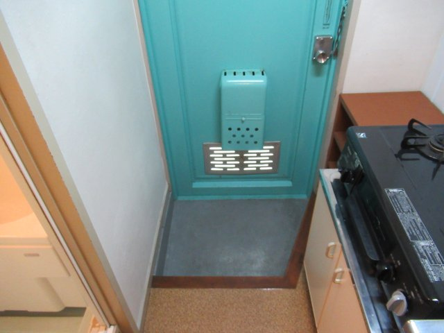 かおり荘の玄関