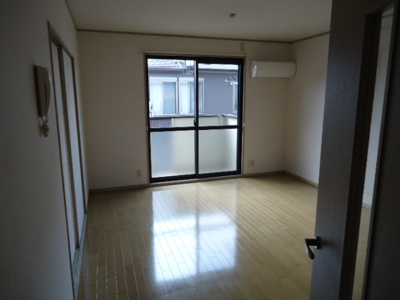 【居間・リビング】 | ロイヤルガーデン永田 A棟