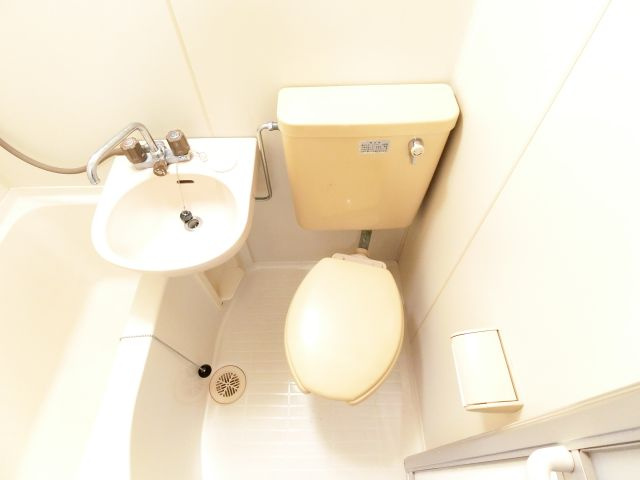 エステートピア汐之宮のトイレ