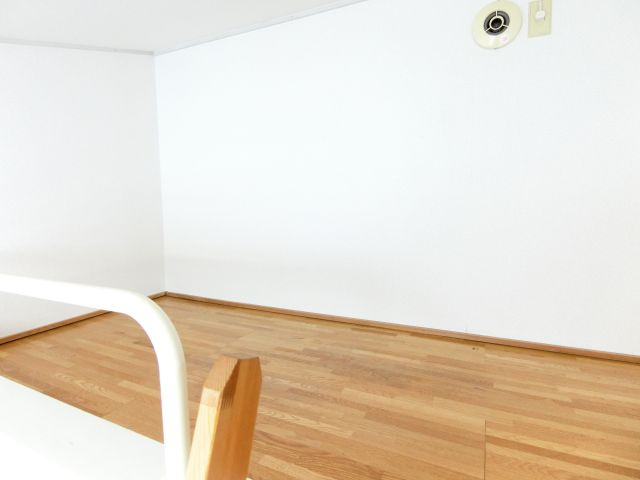 エステートピア汐之宮の寝室