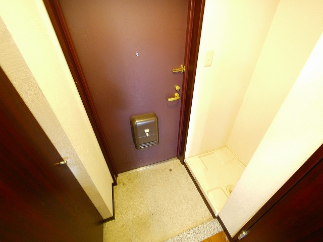 万葉Ⅰ（マンション万葉Ⅰ）の玄関|落ち着いた玄関です