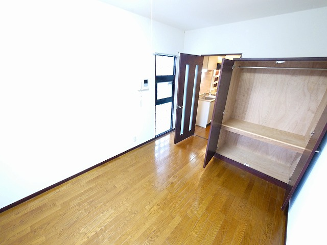 万葉Ⅰ（マンション万葉Ⅰ）の洋室|広々とした洋室です