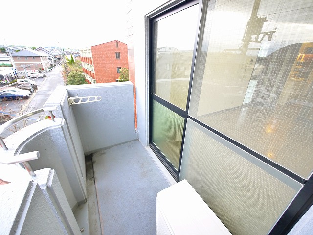 万葉Ⅰ（マンション万葉Ⅰ）のバルコニー|バルコニー付きです