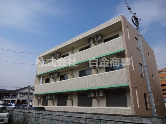 ラシュール白金の外観