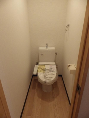 【トイレ】 | ヘスティア | ※同建築会社施工マンション参考写真