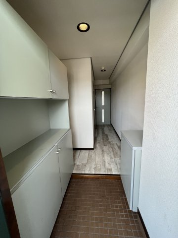 リバータウン原町の玄関