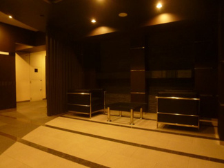 【エントランス】