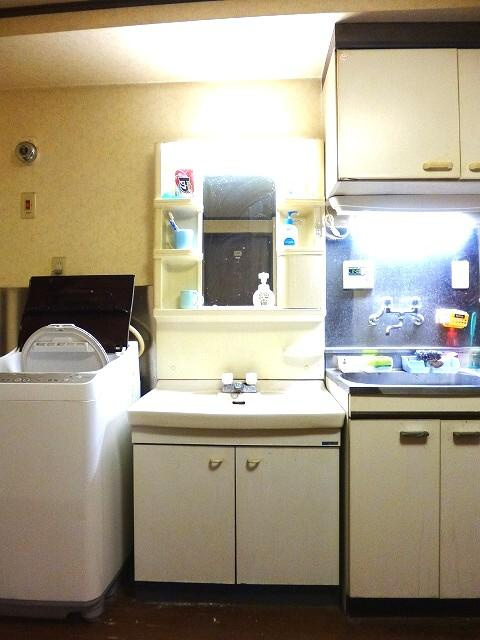 デュオ２４三筋の設備|共用の洗面台です