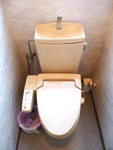 デュオ２４三筋の設備|共同の温水洗浄便座が２Ｆと３Ｆと２ヶ所あります