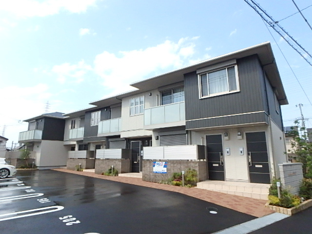 シャーメゾンいろは３の外観