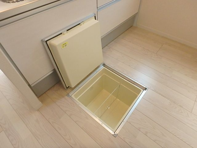 シャーメゾンいろは３の収納