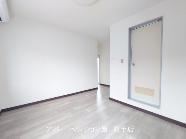 ラフォーレ中原の居間・リビング