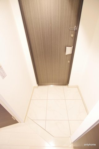 フジマン北梅田　仲介手数料無料の玄関