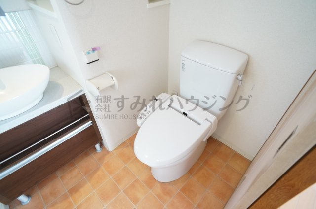 サンクラッソ中山寺駅前シェヴェールのトイレ