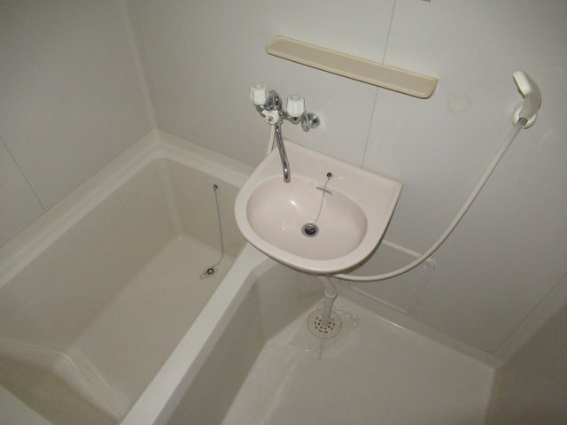 オアシス2の浴室