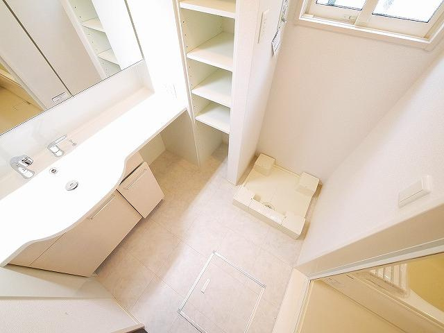 コージーコートB（三笠）の洗面所|広い洗面スペース