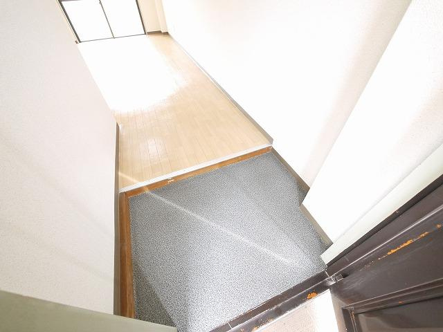 奈良アサカハイツの玄関|落ち着いた玄関です