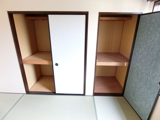 北浦第二ハイツの収納