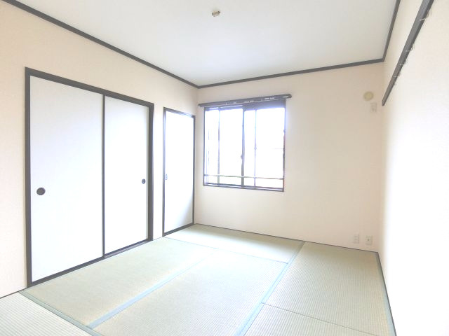 北浦第二ハイツの和室
